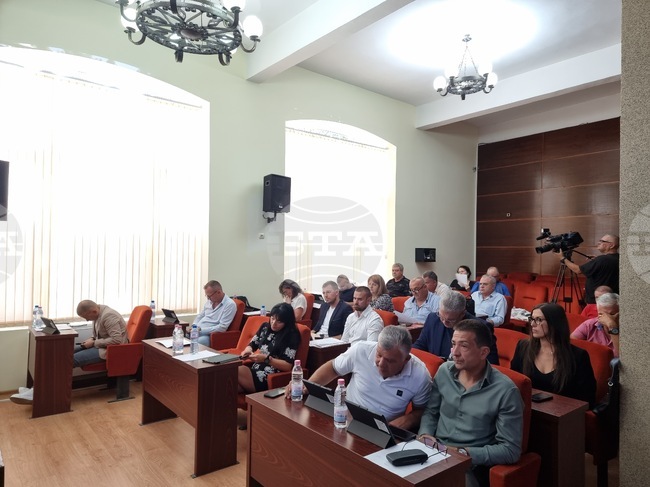 Няколко проекта за изменение и допълнение на местни наредби ще обсъдят общинските съветници в Пещера