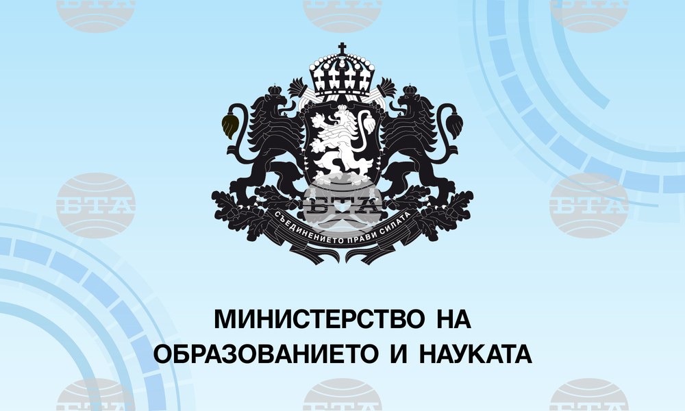 В 60 общини от 13 области учениците учат присъствено без тестване за COVID-19