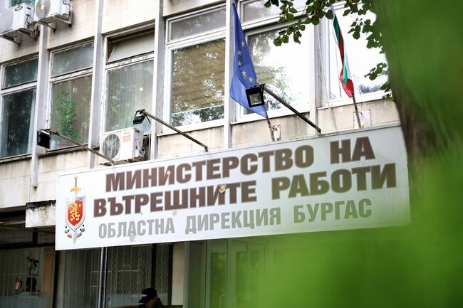 24-годишен мъж е с опасност за живота след катастрофа с електрическа тротинетка в Несебър