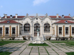 Шумен - Народно читалище „Добри Войников - 1856“