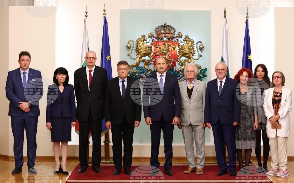 Historians Georgi Nikolov, Peter Schreiner Awarded Bulgarian President's Badge of Honour