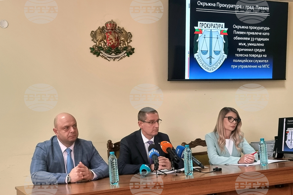 Прокуратурата в Плевен ще иска постоянен арест на мъжа, опитал се да прегази полицай с автомобила си