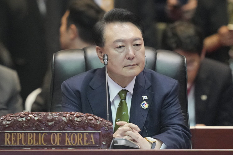 South Korea has not ruled out the possibility of sending weapons directly to Ukraine