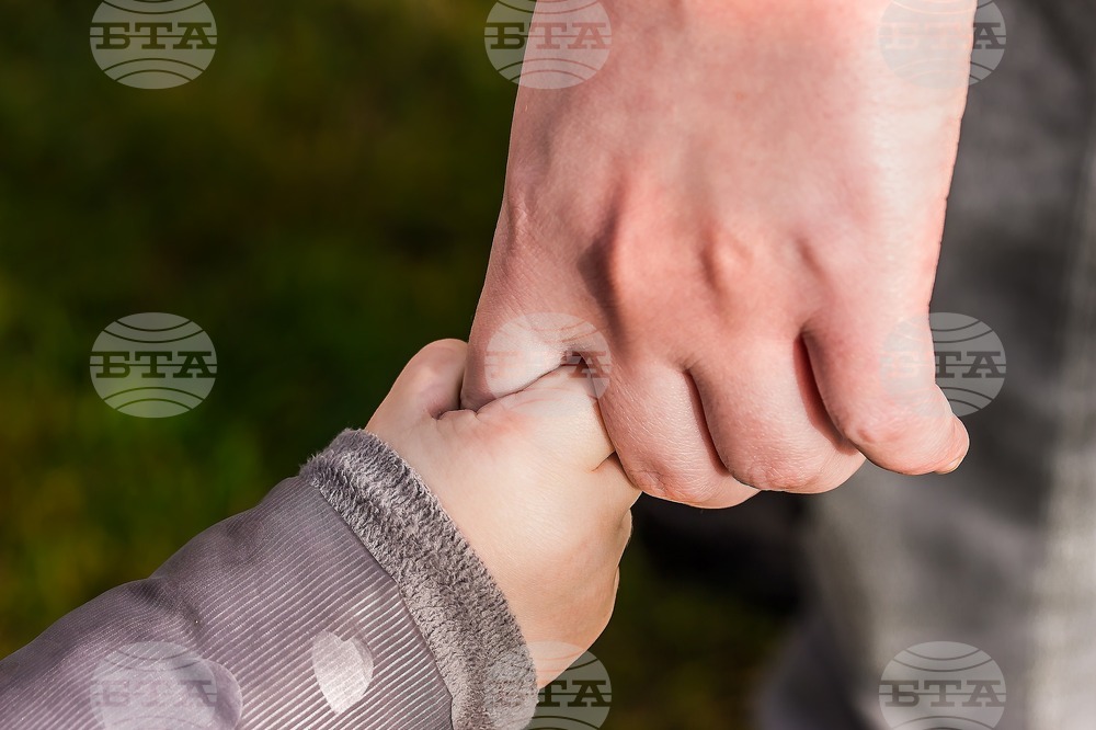 85% of Bulgarians Consider Foster Care Important for Society, Sociological Survey Finds