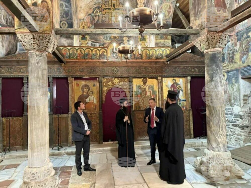 Сливенският митрополит Арсений се срещна с кмета на Несебър Николай Димитров