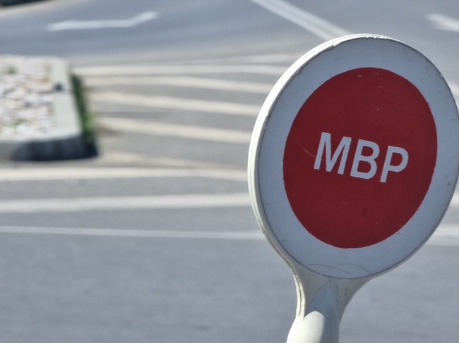 Младежи във Варна предизвикаха намеса на полицията с опасни действия