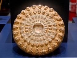 САЩ - Лос Анджелис - изложба - Панагюрско златно съкровище