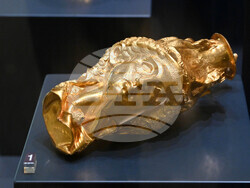 САЩ - Лос Анджелис - изложба - Панагюрско златно съкровище