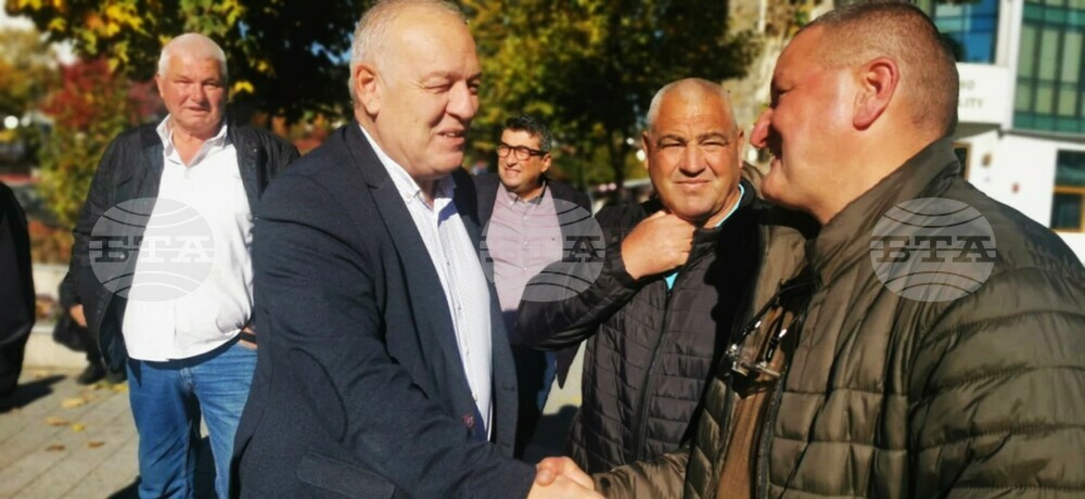 Кандидат-депутати на ГЕРБ-СДС се срещнаха с жители на Неделино