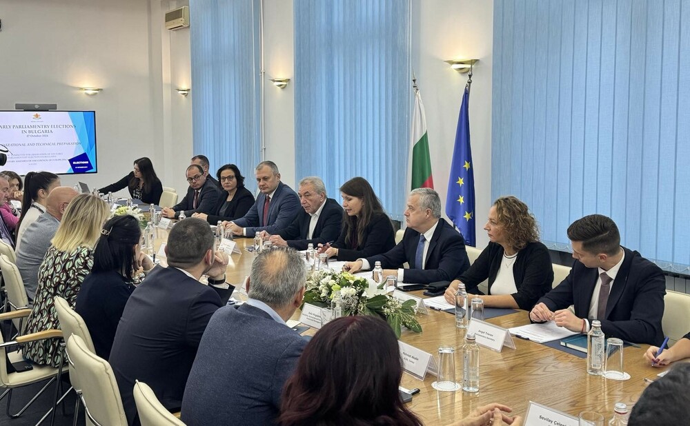 Caretaker Cabinet Members Brief PACE Representatives on Measures Taken to Ensure Security, Transparency of Sunday's Vote