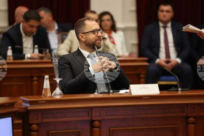 Правителството на Северна Македония ще иска оттегляне на проекта за решение на ЮНЕСКО Охрид да попадне в списъка на застрашени обекти