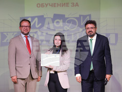 БТА - ЕП - обучение за млади журналисти - 28-30 октомври - връчване на сертификати