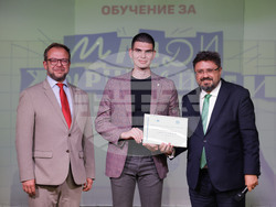 БТА - ЕП - обучение за млади журналисти - 28-30 октомври - връчване на сертификати