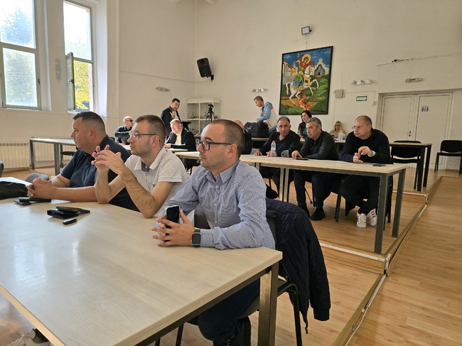 Общинският съвет в Петрич гласува електронна система за прием в първи клас