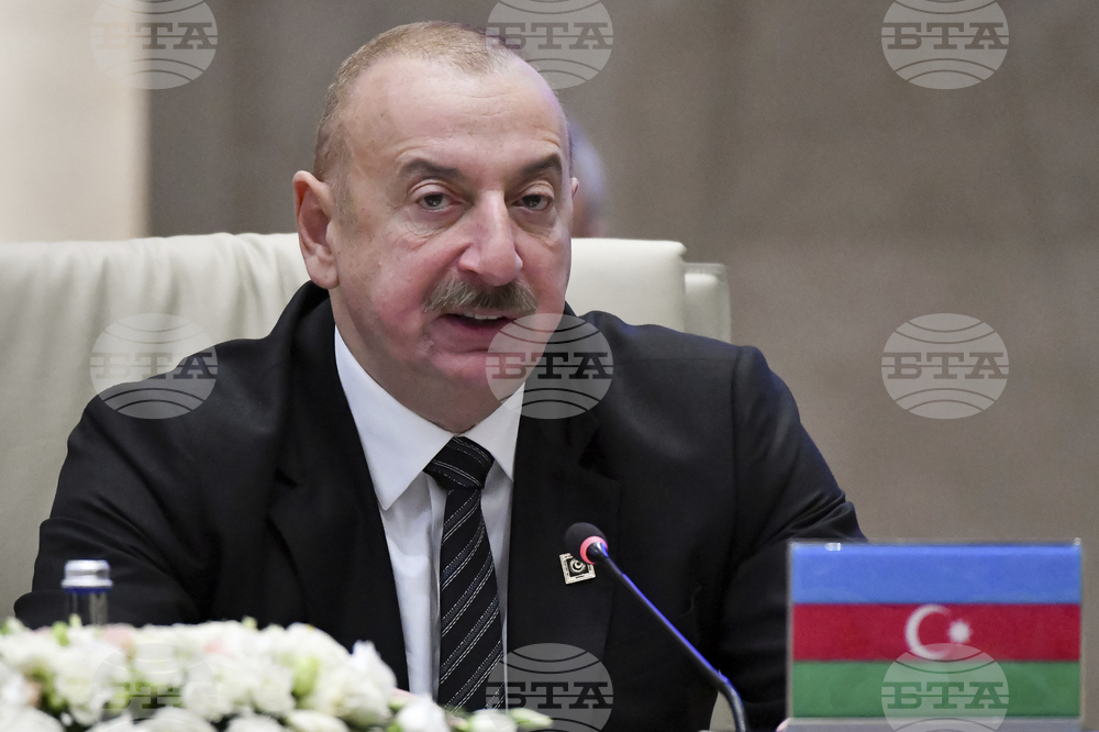 Сътрудничеството в отбраната между Турция и Азербайджан обсъдиха на среща в Баку азербайджанският президент и турският министър на отбраната