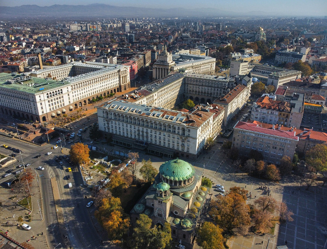 Награди за устойчив бизнес на "Шнайдер Електрик" в България на 12 декември 2024 г.