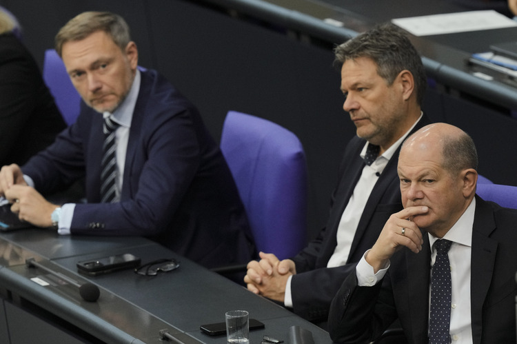 German Chancellor Olaf Scholz announced that he was firing Finance Minister Lindner